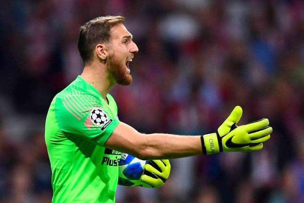 辽宁本钢训练开放日，关键时刻门线救险引欢呼，西甲在即，阵容厚度经受考验 -尊龙网页版